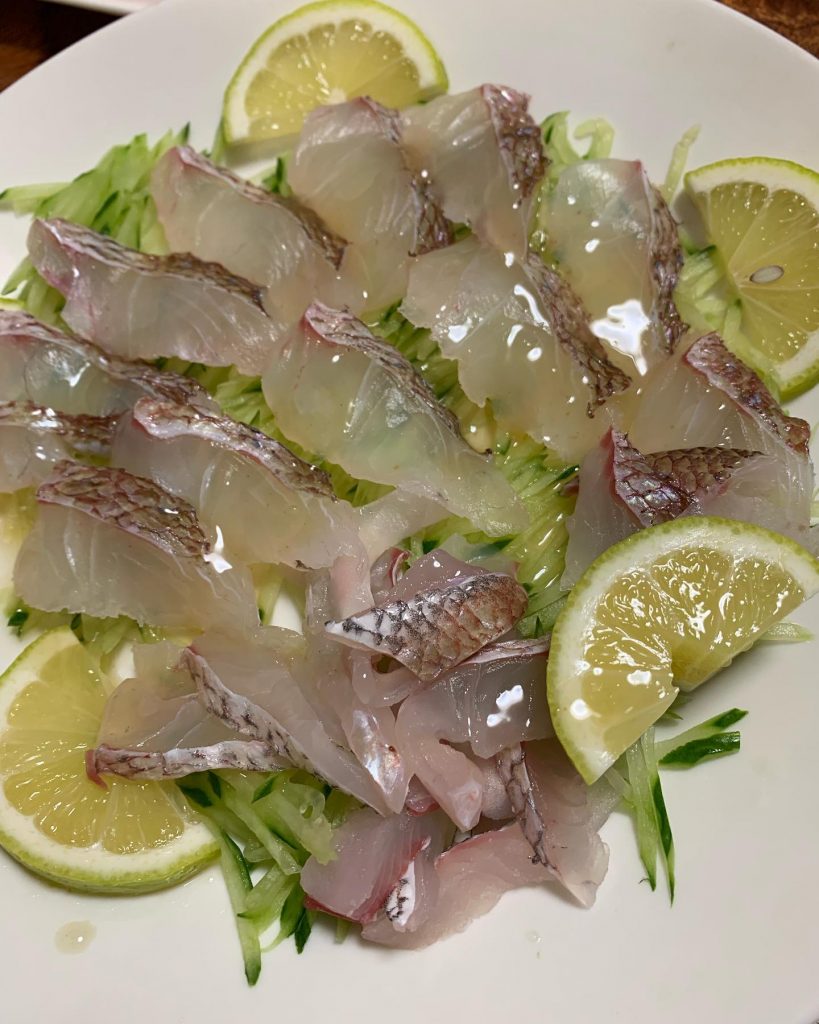 鯛尽し　鯛のカルパッチョ　焼き鯛お味噌汁　薬膳雑穀米飯記念日はお祝い、やっぱりめで鯛