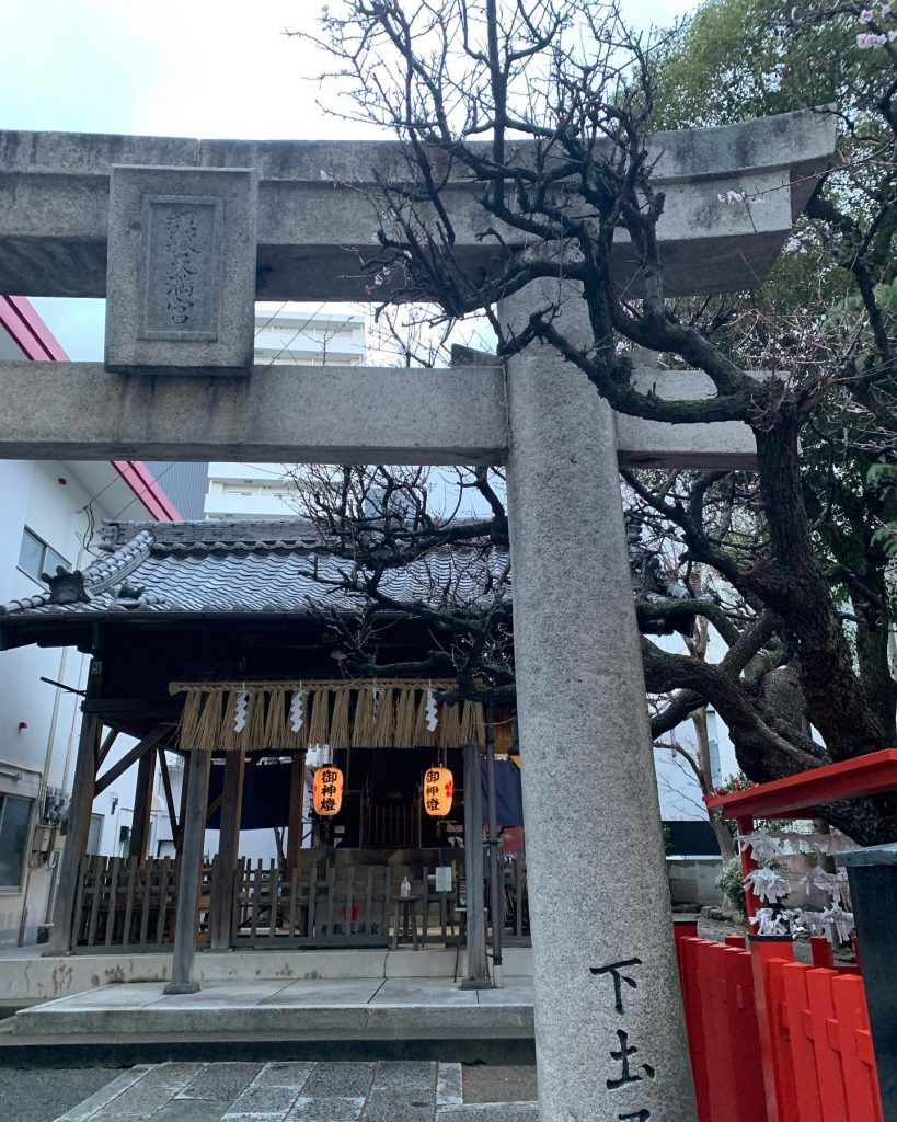 綱場町にある綱引天満宮久しぶりに参詣博多座から歩いて数分昔の海岸がこの辺りだった〜