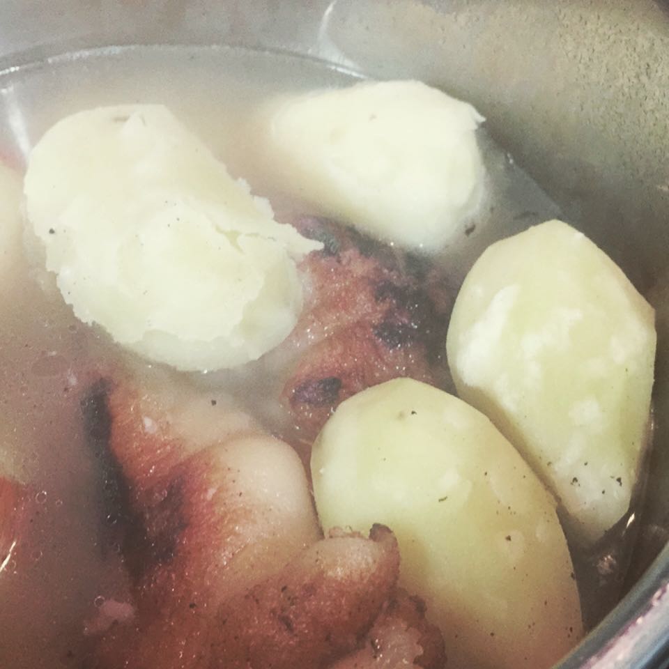 コラーゲンがたっぷり豚足のポトフ〜〜(╹◡╹)♡