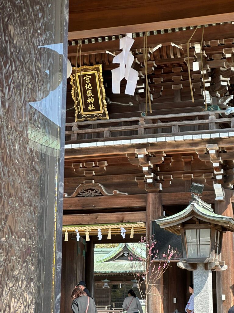 宮地嶽神社へ今年はメジロがいないのです。