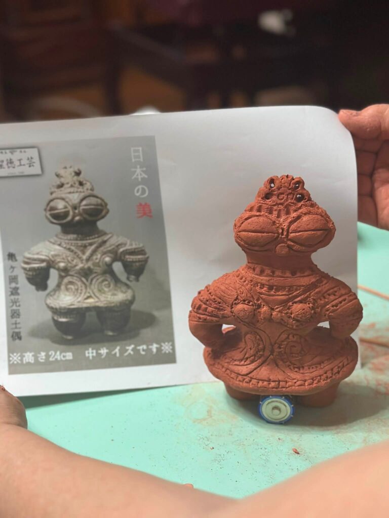 ちょっとだけ 楽しんで作ってみました〜亀ケ岡遮光器土偶 写真をお手本に なんだか楽しい〜
